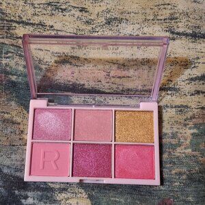 💗💔 Revolution Mini Colour Reloaded Eyeshadow Palette | Heartbreaker Pink 💗💔